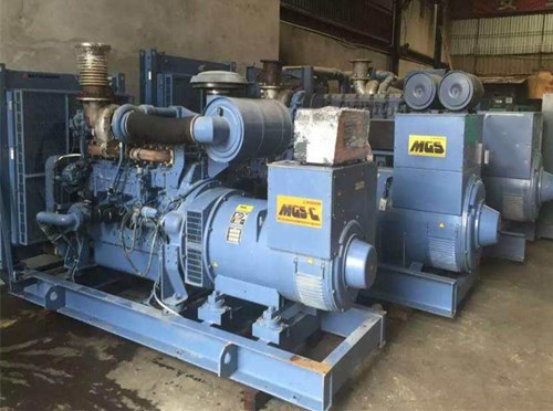 大洼发电机组带负载降电压是什么原因照成的？