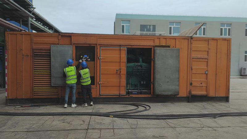 大洼如何检查柴油发电机组的机油油位？